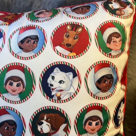 Elf on the Shelf NWT Large Elf on the Shelf Velour Accent Pillow 20” x 20” - Picture 3 of 6